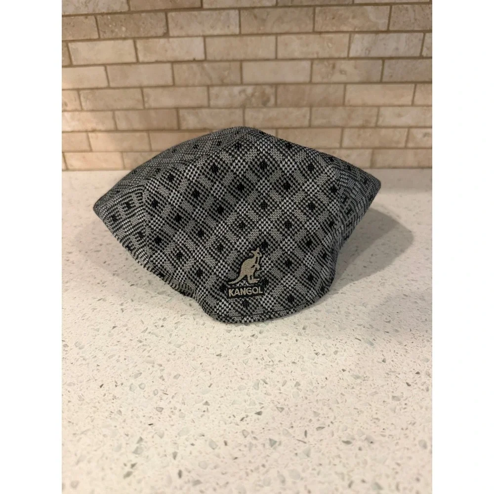 Vintage Look 59 Flat Cap Men's Gray Black Plaid Checkered Hat